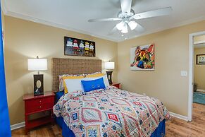 Charming Nashville Home Near Restaurants & Bars!