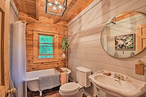 Luxe Jasper Cabin w/ Deck + Blue Ridge Mtn Views!