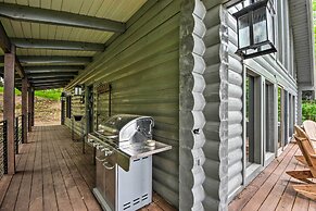 Luxe Jasper Cabin w/ Deck + Blue Ridge Mtn Views!