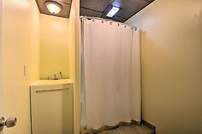 Luxe Jasper Cabin w/ Deck + Blue Ridge Mtn Views!