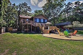 Waterfront Midway Home w/ Sunroom & Large Yard