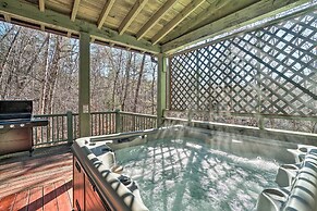 Outdoor Adventure - Charming Cabin w/ Hot Tub