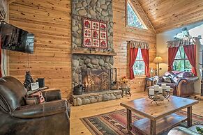 Outdoor Adventure - Charming Cabin w/ Hot Tub