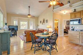 Lake-view Condo With Covered Deck in Hiawassee!