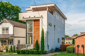 Nashville Home w/ Rooftop Deck < 2 Mi to Dtwn