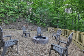 Luxe Blue Ridge Cabin Chasing Dreams w/ Hot Tub