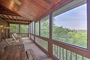 Luxe Blue Ridge Cabin Chasing Dreams w/ Hot Tub