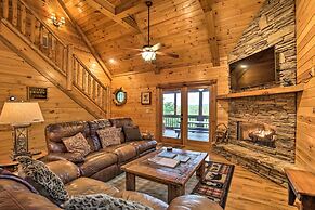 Luxe Blue Ridge Cabin Chasing Dreams w/ Hot Tub