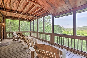 Luxe Blue Ridge Cabin Chasing Dreams w/ Hot Tub