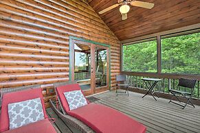Luxe Blue Ridge Cabin Chasing Dreams w/ Hot Tub