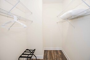 Chic Thomasville Home: Walk to Downtown!