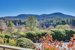 Picturesque Sky Haus Sanctuary w/ Mountain Views