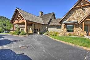 Picturesque Sky Haus Sanctuary w/ Mountain Views