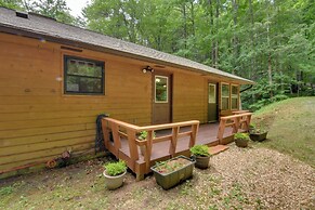 Cozy Blairsville Cabin: 2 Mi to Vogel State Park!