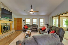 Cozy Blairsville Cabin: 2 Mi to Vogel State Park!