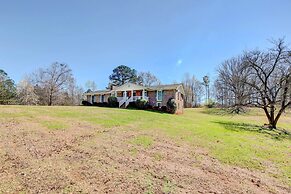 Family-friendly Georgia Vacation Home!