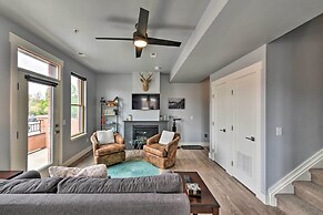 0660: Dtwn Salida Condo w/ Balcony
