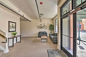 0660: Dtwn Salida Condo w/ Balcony