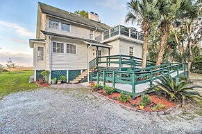 Family-friendly Savannah Vacation Rental w/ Decks!