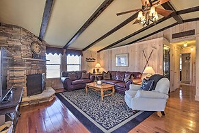 Cozy Caymus Cabin ~ 3 Miles to Callaway Gardens!