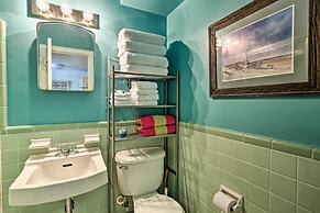 Virginia Beach Studio w/ Balcony + Pool View!