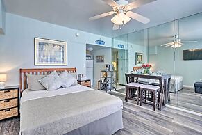Virginia Beach Studio w/ Balcony + Pool View!