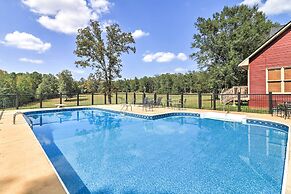 Pine Mountain Valley House w/ Pool & Grill!