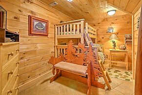 Lake Hartwell Lodge w/ Dock, Theater + Hot Tub!
