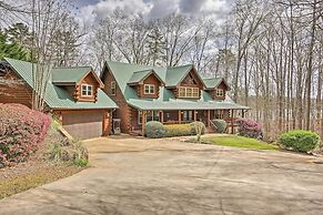 Lake Hartwell Lodge w/ Dock, Theater + Hot Tub!