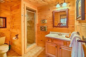 Lake Hartwell Lodge w/ Dock, Theater + Hot Tub!