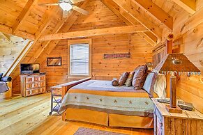 Lake Hartwell Lodge w/ Dock, Theater + Hot Tub!