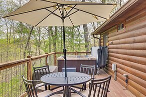 Cozy Cabin in Private Location w/ Hot Tub & Grill!