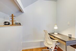 Spacious Stockbridge Manor: Pool Table, 2 Kitchens