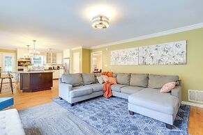 Spacious Stockbridge Manor: Pool Table, 2 Kitchens