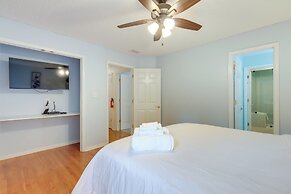 Spacious Stockbridge Manor: Pool Table, 2 Kitchens