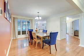 Spacious Stockbridge Manor: Pool Table, 2 Kitchens