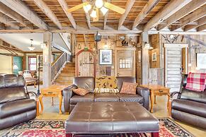 Jasper '7 Timbers' Cabin on 10 Acres w/ a Creek!