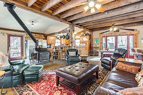 Jasper '7 Timbers' Cabin on 10 Acres w/ a Creek!