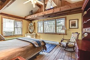 Jasper '7 Timbers' Cabin on 10 Acres w/ a Creek!