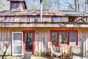 Jasper '7 Timbers' Cabin on 10 Acres w/ a Creek!