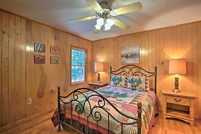 Pet-friendly Toccoa Home w/ Deck + Lake Access!