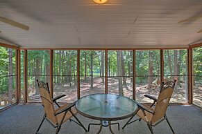 Pet-friendly Toccoa Home w/ Deck + Lake Access!