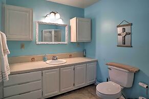 Pet-friendly Toccoa Home w/ Deck + Lake Access!