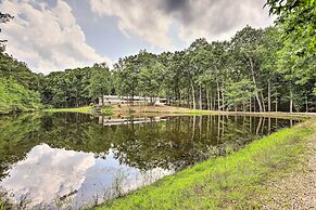 Mcdonough Getaway w/ Private Lake on 24 Acres