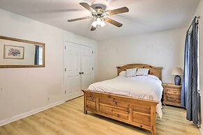 Mcdonough Getaway w/ Private Lake on 24 Acres