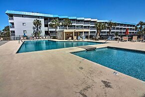 Breezy Tybee Island Condo - 100 Yards From Beach!