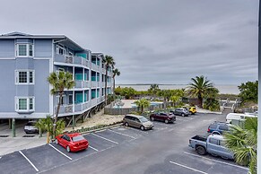 Breezy Tybee Island Condo - 100 Yards From Beach!