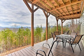 Hiawassee Home w/ Views < 1 Mi to Lake Chatuge