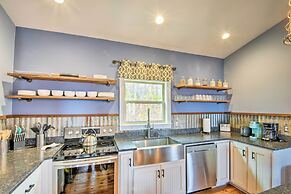 Hiawassee Home w/ Views < 1 Mi to Lake Chatuge