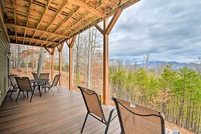 Hiawassee Home w/ Views < 1 Mi to Lake Chatuge